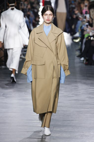 ZAK FOR REJINA PYO F/W 2018 LONDON